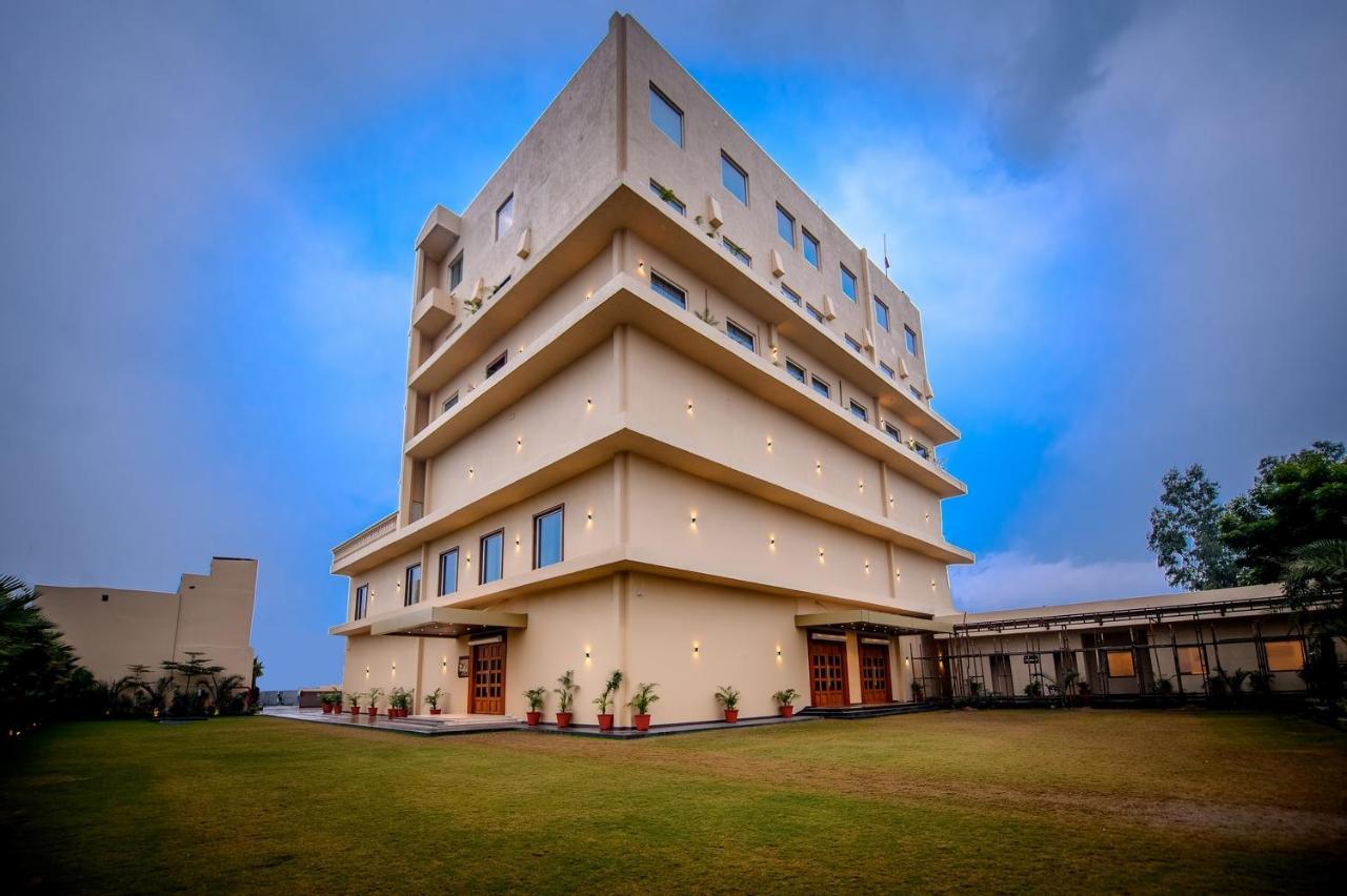 Best Western Kapurthala Hotel Exterior photo